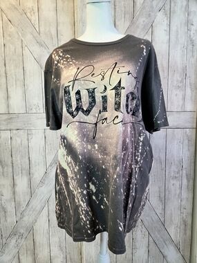 Gildan Gray Bleach-Effect 'Resting Witch Face' Graphic Tee Large Goth Chic